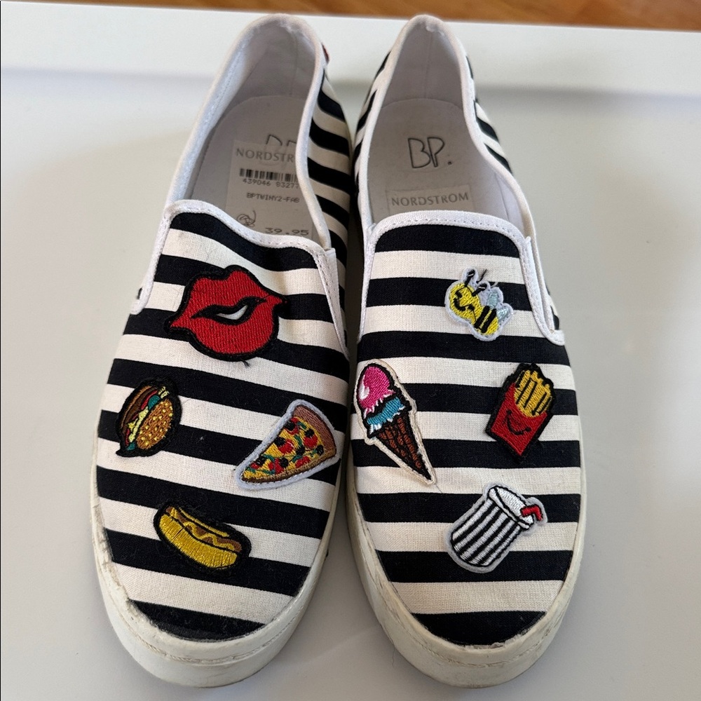 BP Striped sneakers with patches design